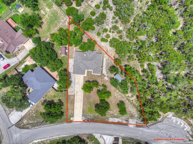 1041 MADRONE RD, Fischer, TX 78623