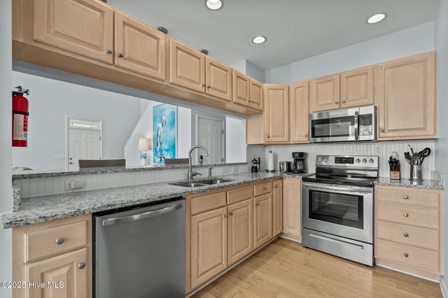 111 SE 72nd Street, Oak Island, NC 28465