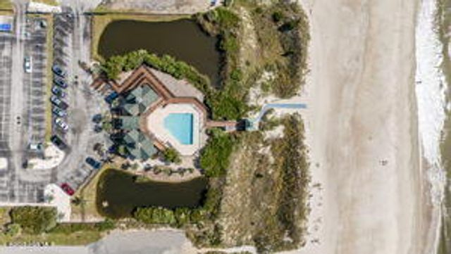 111 SE 72nd Street, Oak Island, NC 28465