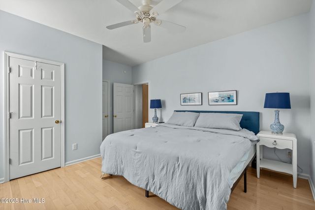 111 SE 72nd Street, Oak Island, NC 28465