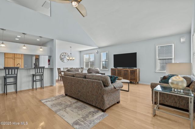 111 SE 72nd Street, Oak Island, NC 28465