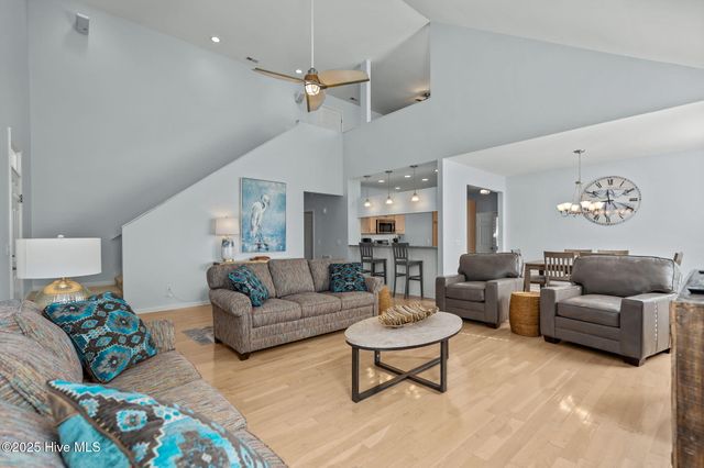 111 SE 72nd Street, Oak Island, NC 28465