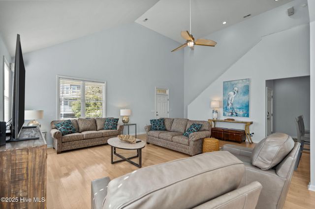 111 SE 72nd Street, Oak Island, NC 28465