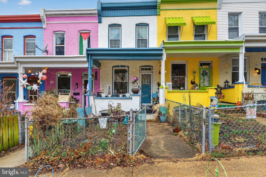 1120 ROLAND HEIGHTS AVE, Baltimore, MD 21211