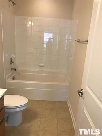 473 Panorama View Loop, Cary, NC 27519