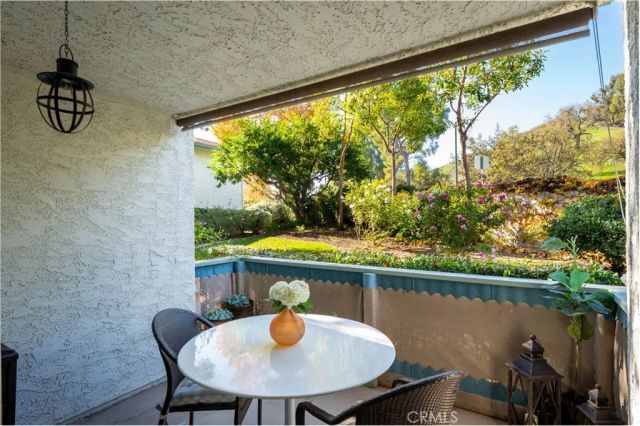 4724 Park Granada 217, Calabasas, CA 91302