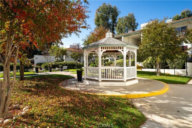 4724 Park Granada 217, Calabasas, CA 91302