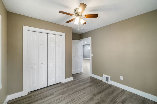 1422 Hull Avenue, Des Moines, IA 50316