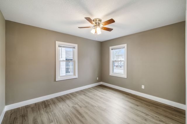 1422 Hull Avenue, Des Moines, IA 50316