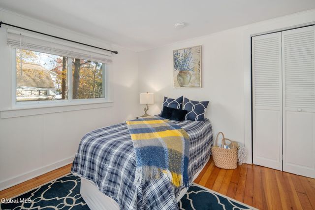 92 Westside Drive, Ballston, NY 12019