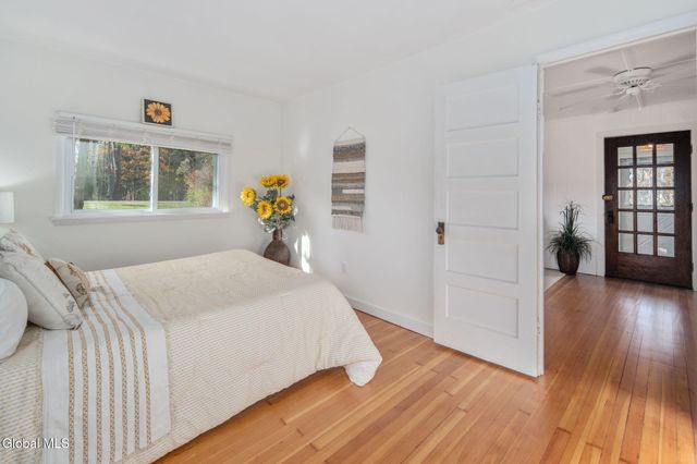 92 Westside Drive, Ballston, NY 12019