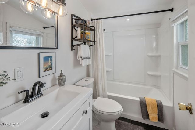 92 Westside Drive, Ballston, NY 12019