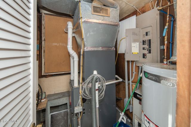 92 Westside Drive, Ballston, NY 12019