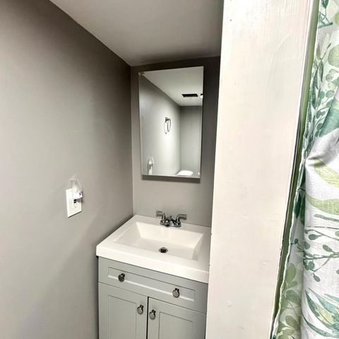 461 Warner Street, Cincinnati, OH 45219