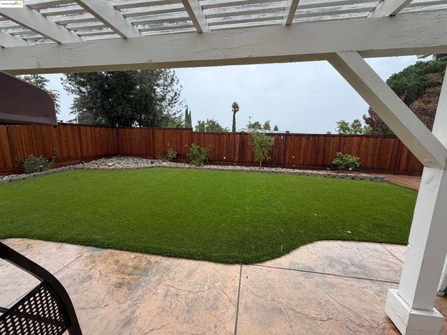 2208 Hamlin Dr, Antioch, CA 94509