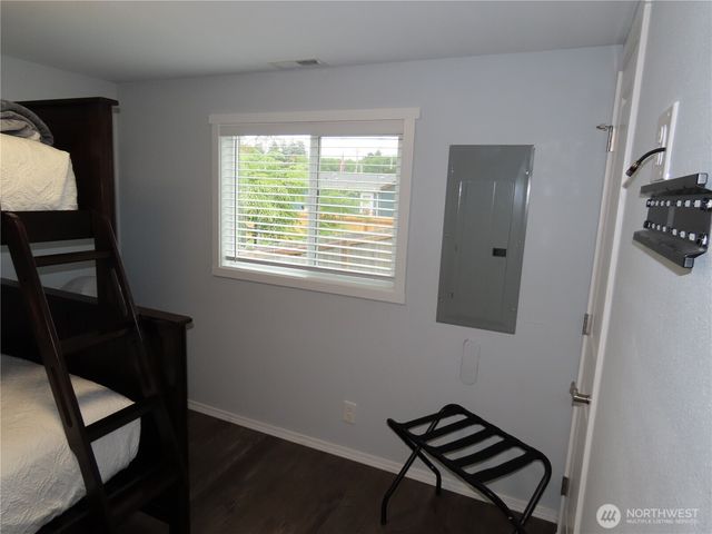 608 S Forrest Street, Westport, WA 98595