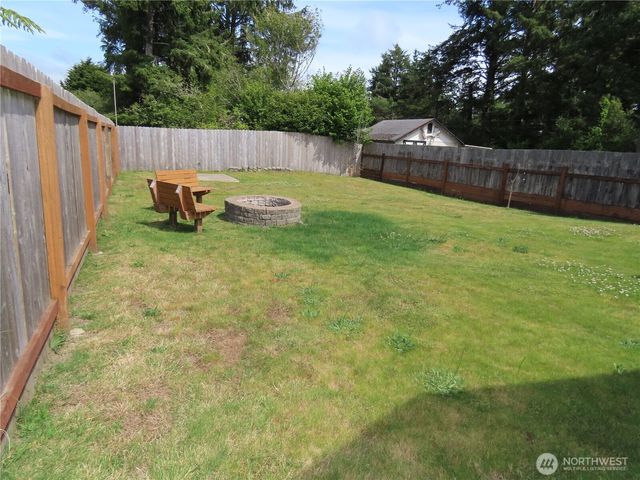 608 S Forrest Street, Westport, WA 98595