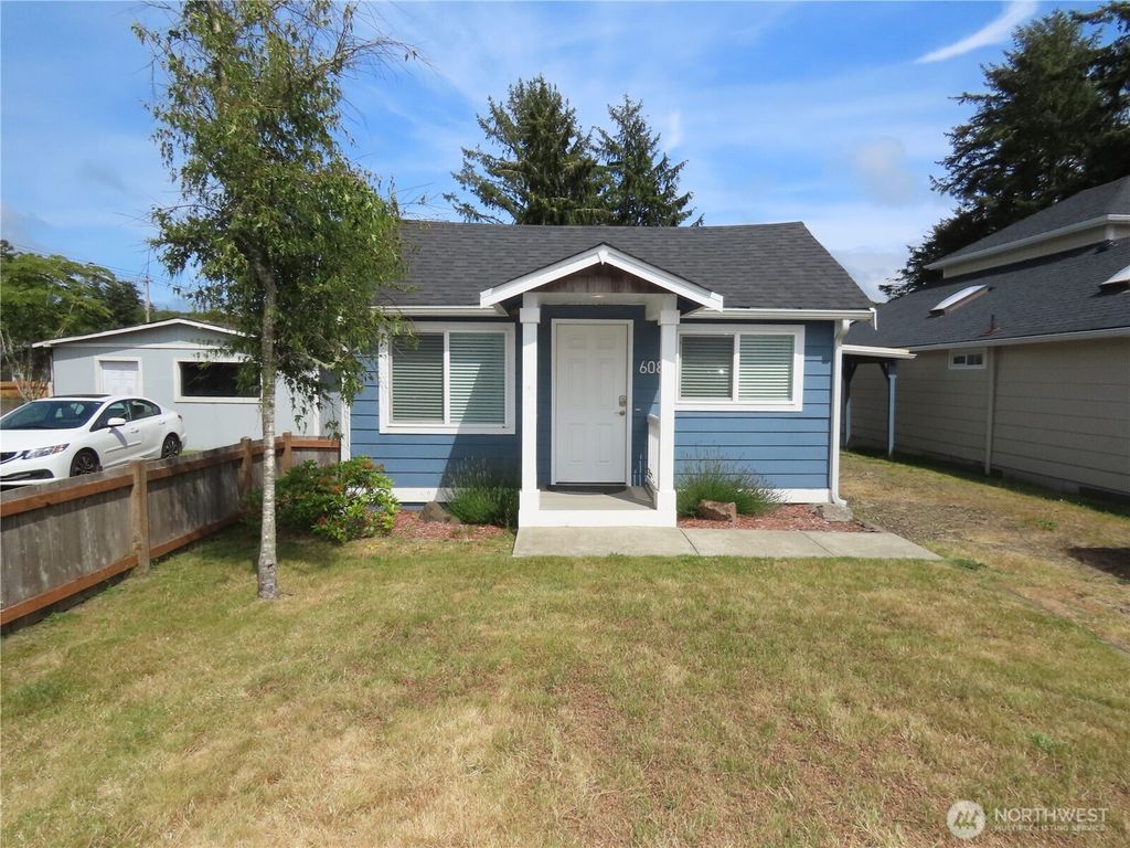 608 S Forrest Street, Westport, WA 98595