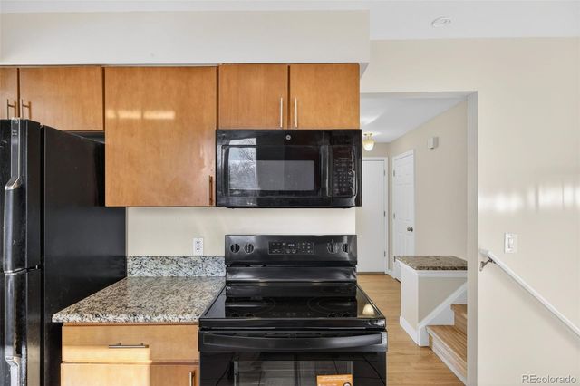 1541 S Fairplay Way, Aurora, CO 80012