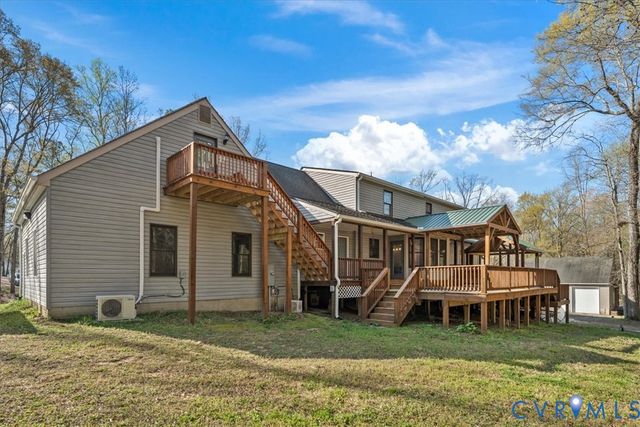 7040 Old Roxbury Rd, New Kent, VA 23141