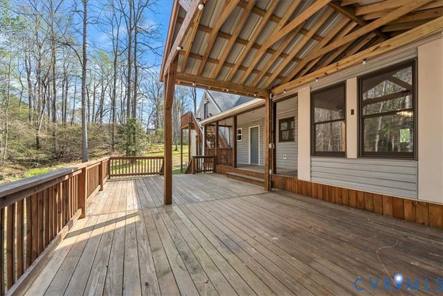 7040 Old Roxbury Rd, New Kent, VA 23141