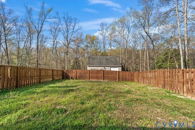 7040 Old Roxbury Rd, New Kent, VA 23141