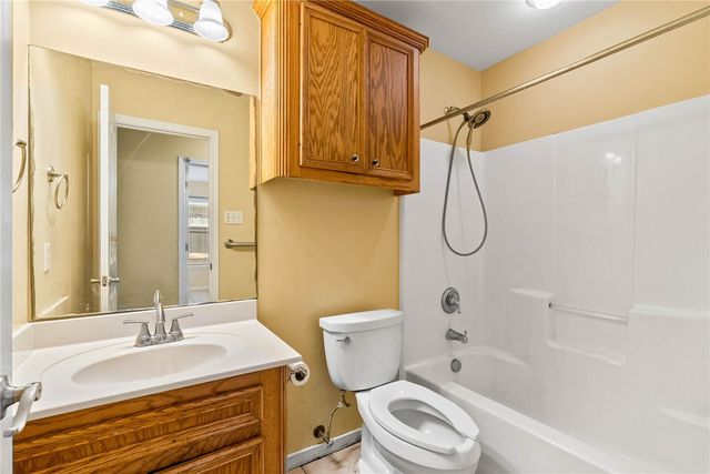 3114 Quail Creek Dr, Corpus Christi, TX 78414