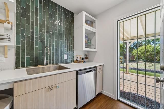 1010 San Juan Street, Oceanside, CA 92058