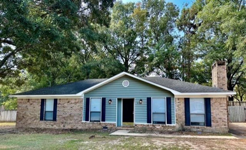 8131 Country Drive, Mobile, AL 36619