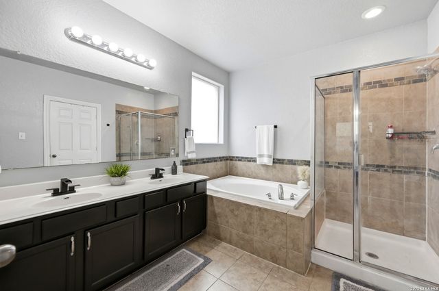 731 RANCH FLS, San Antonio, TX 78245