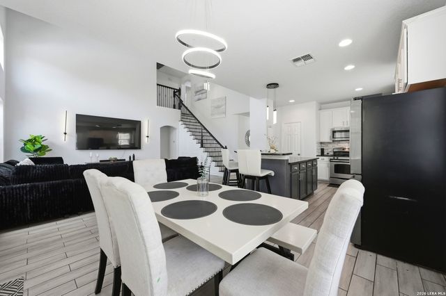 731 RANCH FLS, San Antonio, TX 78245