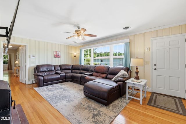 880 Wire Road, Bunnlevel, NC 28323