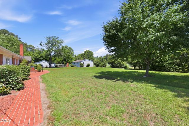 880 Wire Road, Bunnlevel, NC 28323