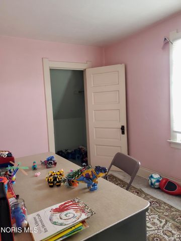 534 Clark Street, Toledo, OH 43605