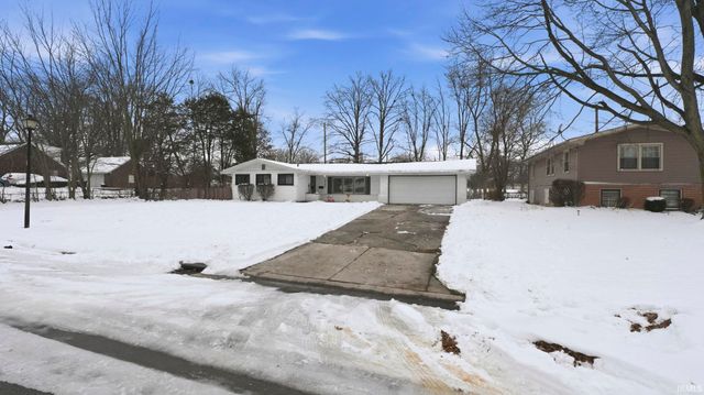 5002 Christofer Lane, Fort Wayne, IN 46806