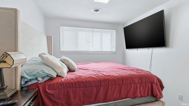 5002 Christofer Lane, Fort Wayne, IN 46806