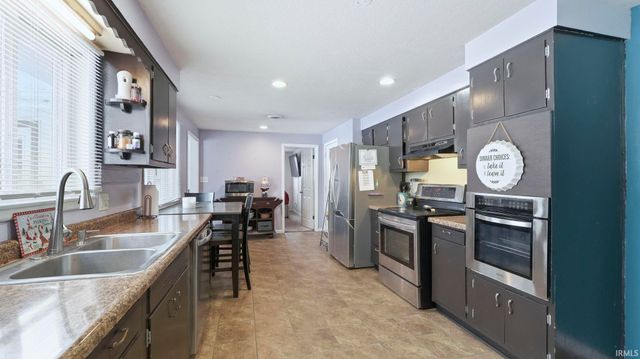 5002 Christofer Lane, Fort Wayne, IN 46806