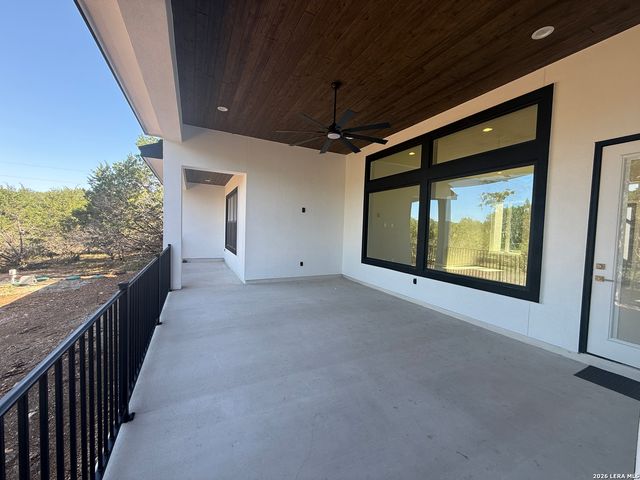 189 Mustang Lane, Spring Branch, TX 78070