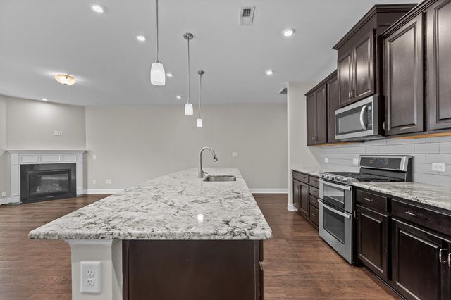 814 Rymark Court, Cary, NC 27513
