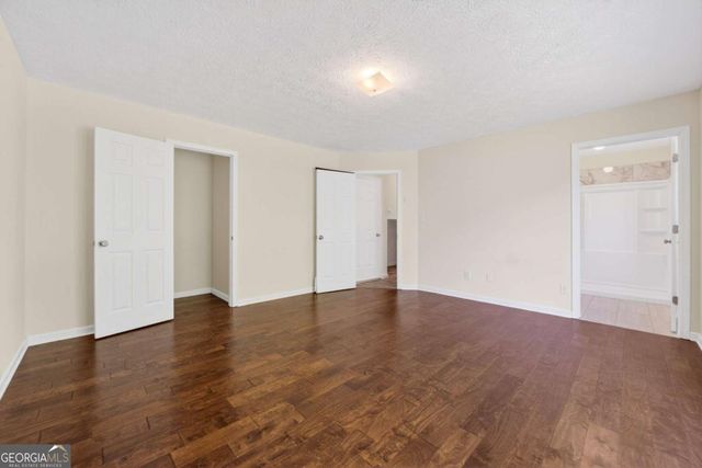 2915 Camelot Woods Drive, Lawrenceville, GA 30044
