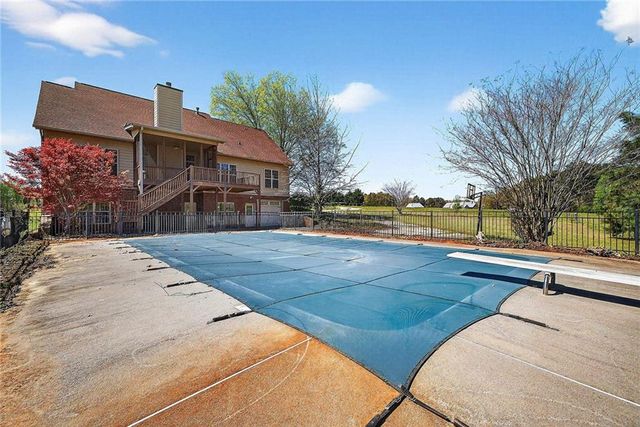 360 Happy Hill Road, Carrollton, GA 30016