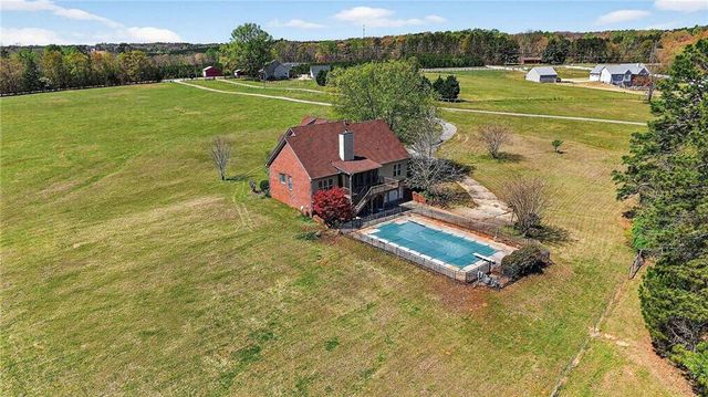 360 Happy Hill Road, Carrollton, GA 30016