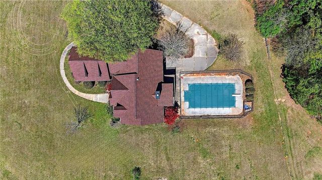 360 Happy Hill Road, Carrollton, GA 30016