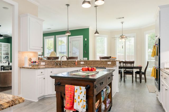 906 Nottingham Circle, Southlake, TX 76092