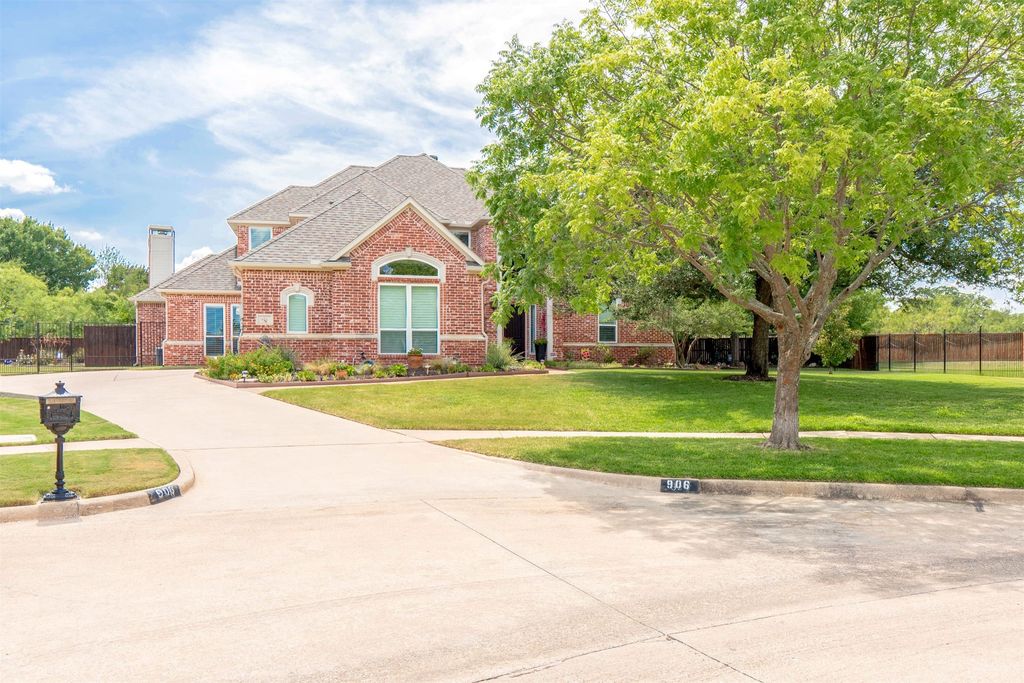 906 Nottingham Circle, Southlake, TX 76092