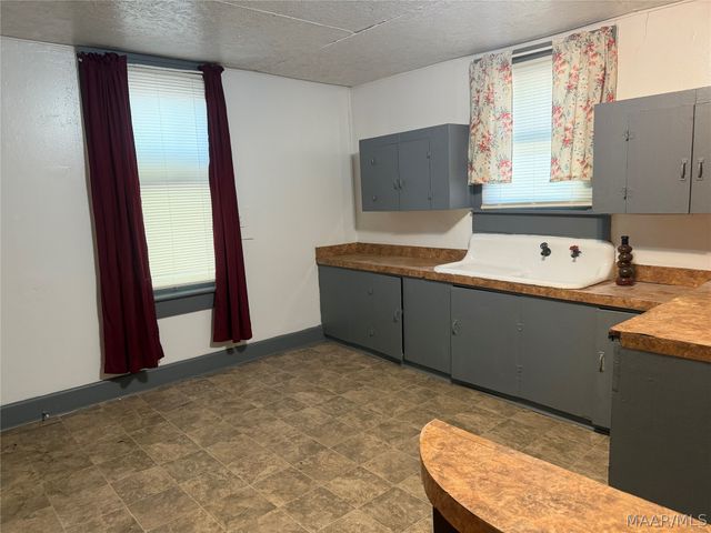 1919 Lauderdale Street, Selma, AL 36701