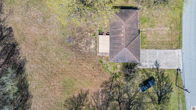 316 Loretta Dr, Ledbetter, KY 42058