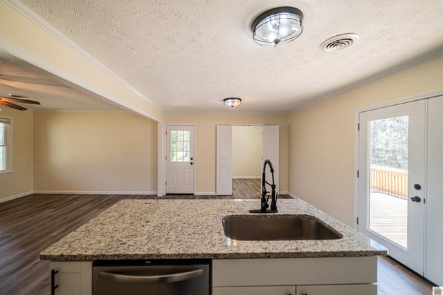 316 Loretta Dr, Ledbetter, KY 42058