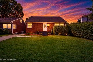 925 Stone St, Louisville, KY 40217