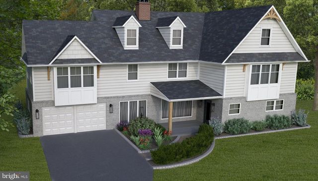 15 CIRCLE DR